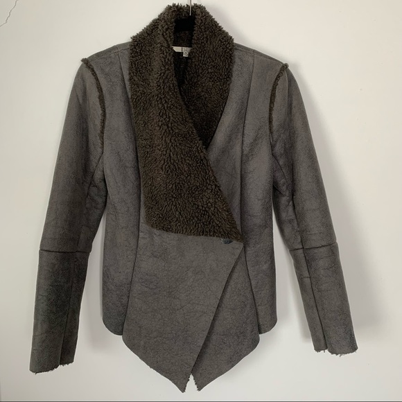 BB DAKOTA Charcoal Gray Gillian Faux Shearling/Suede Jacket - Picture 4 of 15